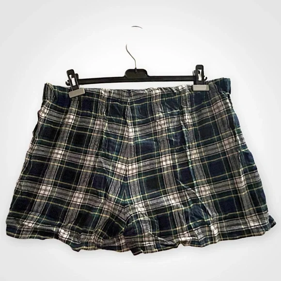 ⬇️🇨🇦👌*EUC* KNIX | XL | Green plaid flannel PJ shorts - elastic waistband - Picture 3 of 16
